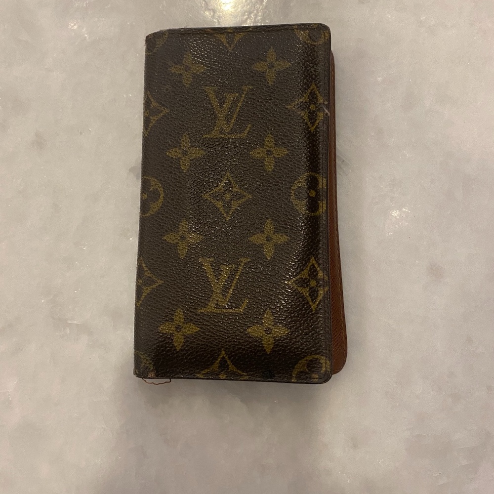 Louis Vuitton  Wallet